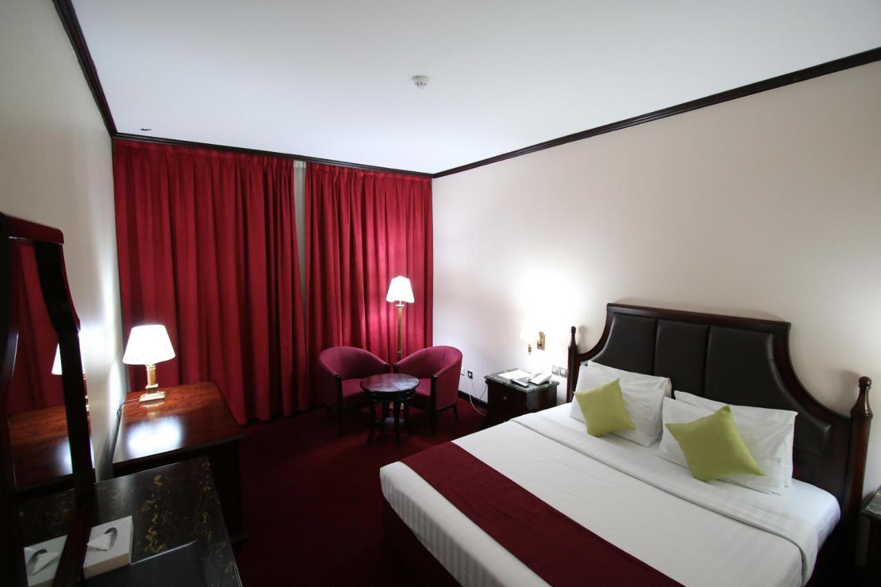 Grand Mayfair Hotel Dubaj Exteriér fotografie